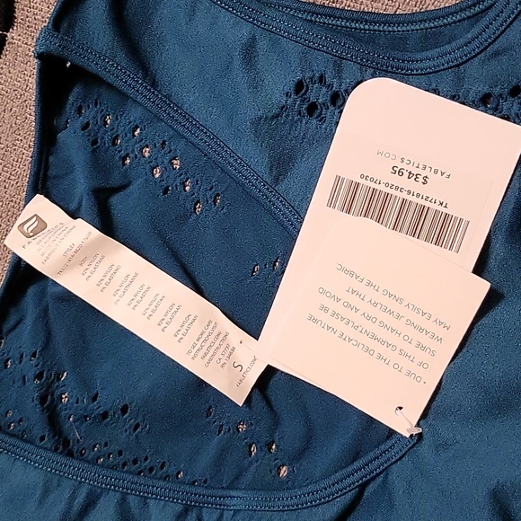 Fabletics tank - Picture 2 of 2